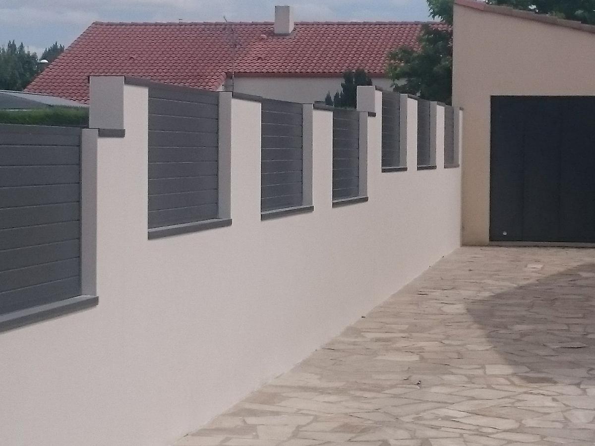 Pose De Clôtures aux Brouzils en Vendée, près de Montaigu