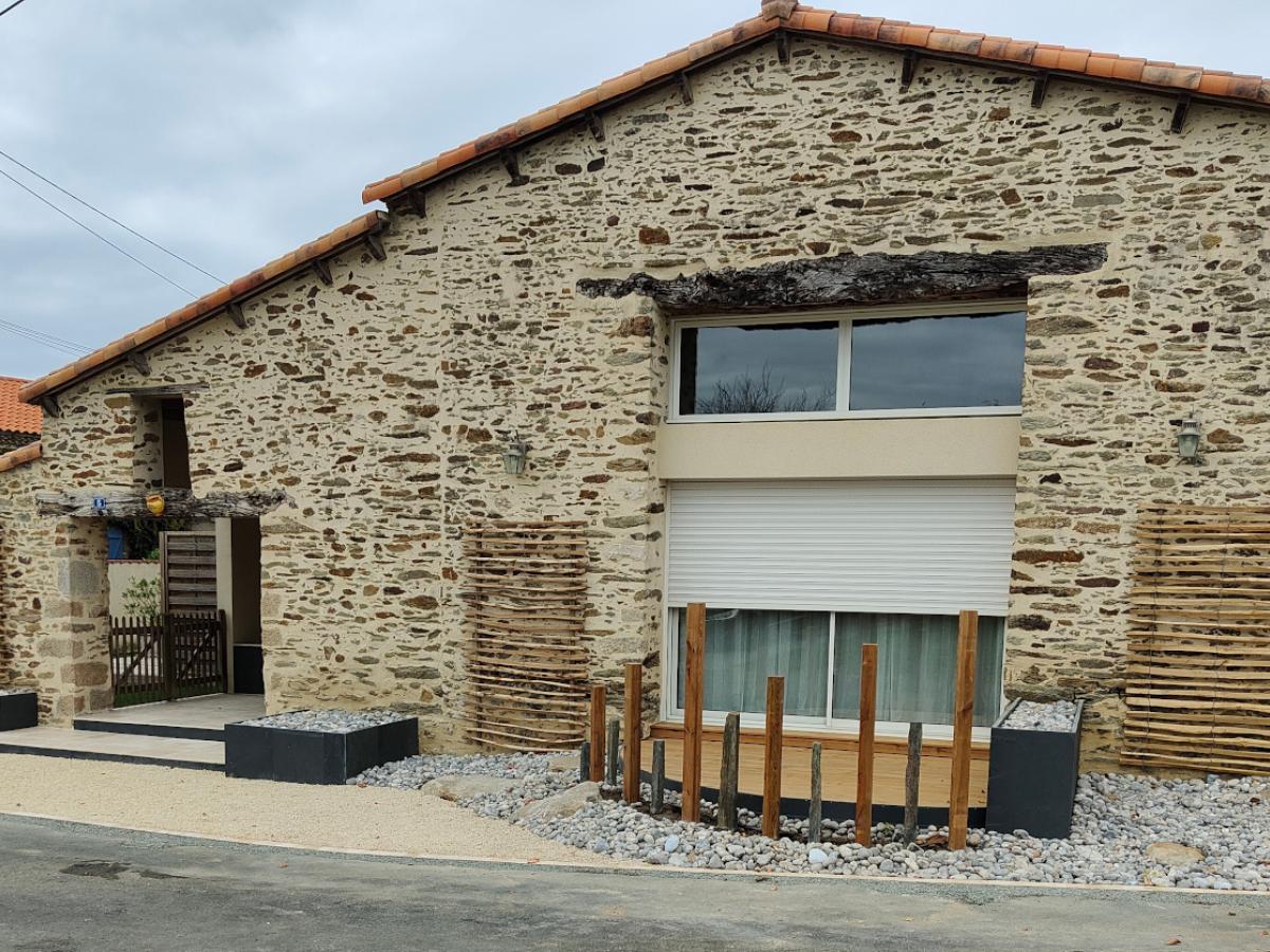 Maçonnerie paysagère et rénovation aux Brouzils et près de Montaigu en Vendée