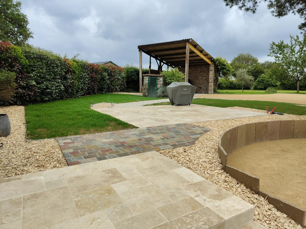 Aménagement extérieur à Montaigu en Vendée